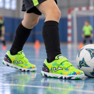 Buty halowe do piłki nożnej dla dzieci Joma Top Flex Jr zielone fluo